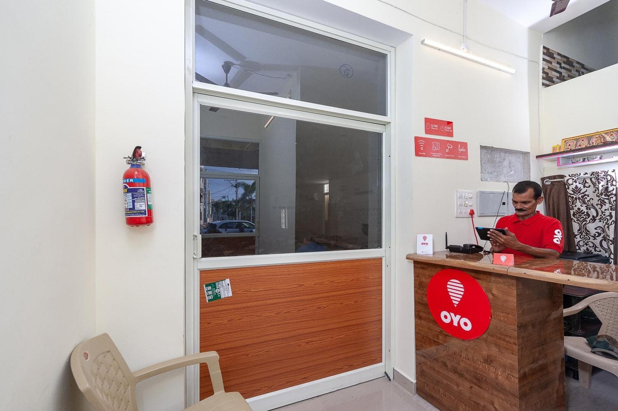 OYO 19011 Hotel Sannidhi Residency Tirupati Esterno foto